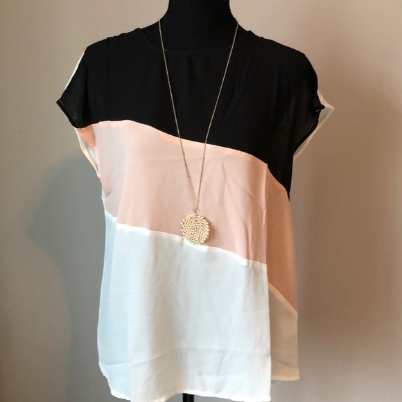 Color block blouse - Picture 2 of 8